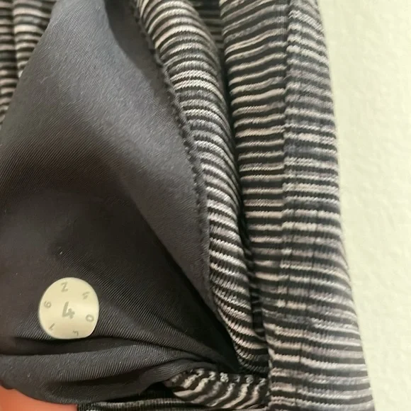 Lululemon Pants - Picture 3 of 4